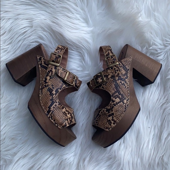 Free People Belem’s platform clog - Picture 6 of 13